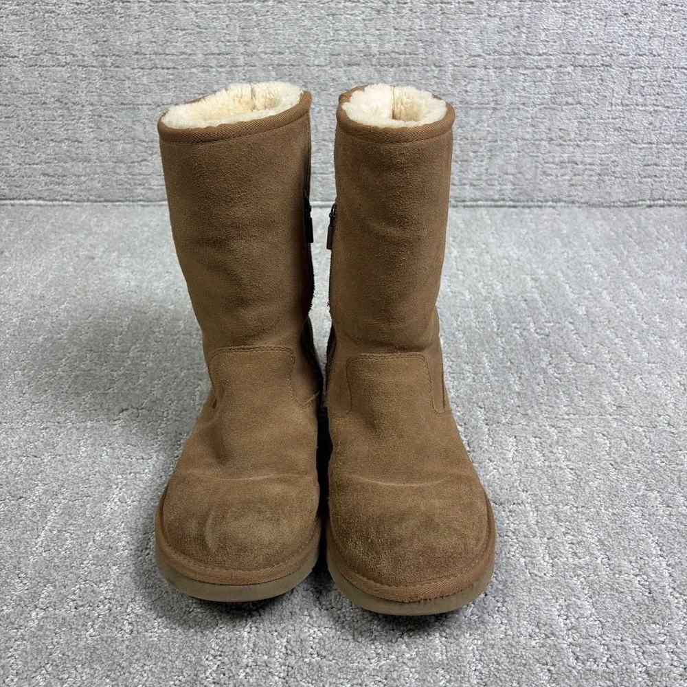 UGG Women's 6 Lil Sunshine 5948 Chestnut Suede Sheepskin Winter Zip Boots